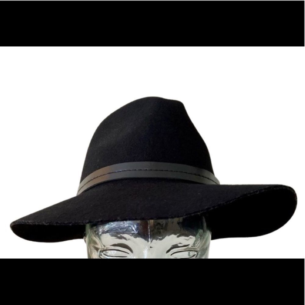 OS Scandanavian Black Felt Wide Brim Hat